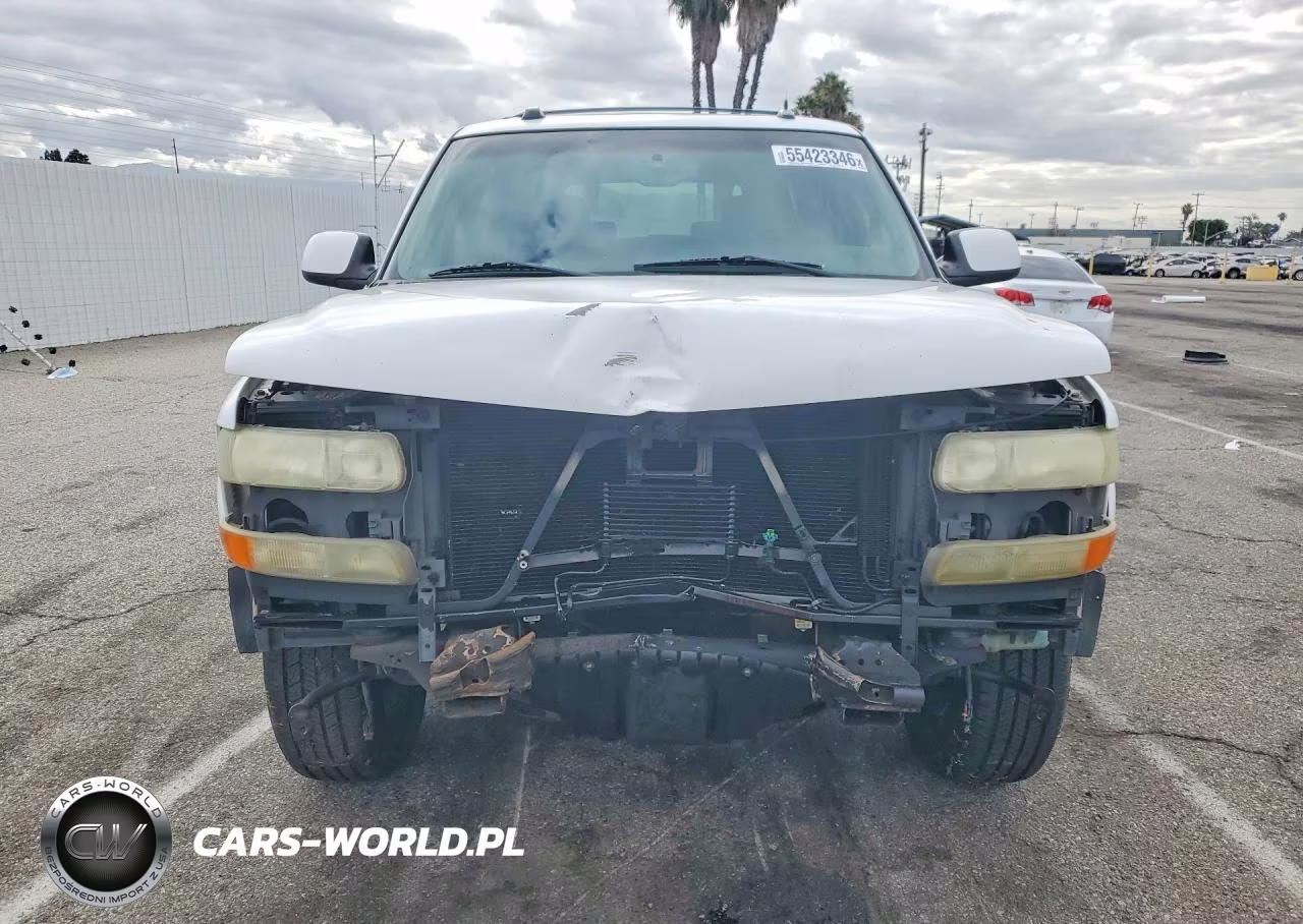 2004 Chevrolet Tahoe C1500 VIN:1GNEC13T24J326219 - 5