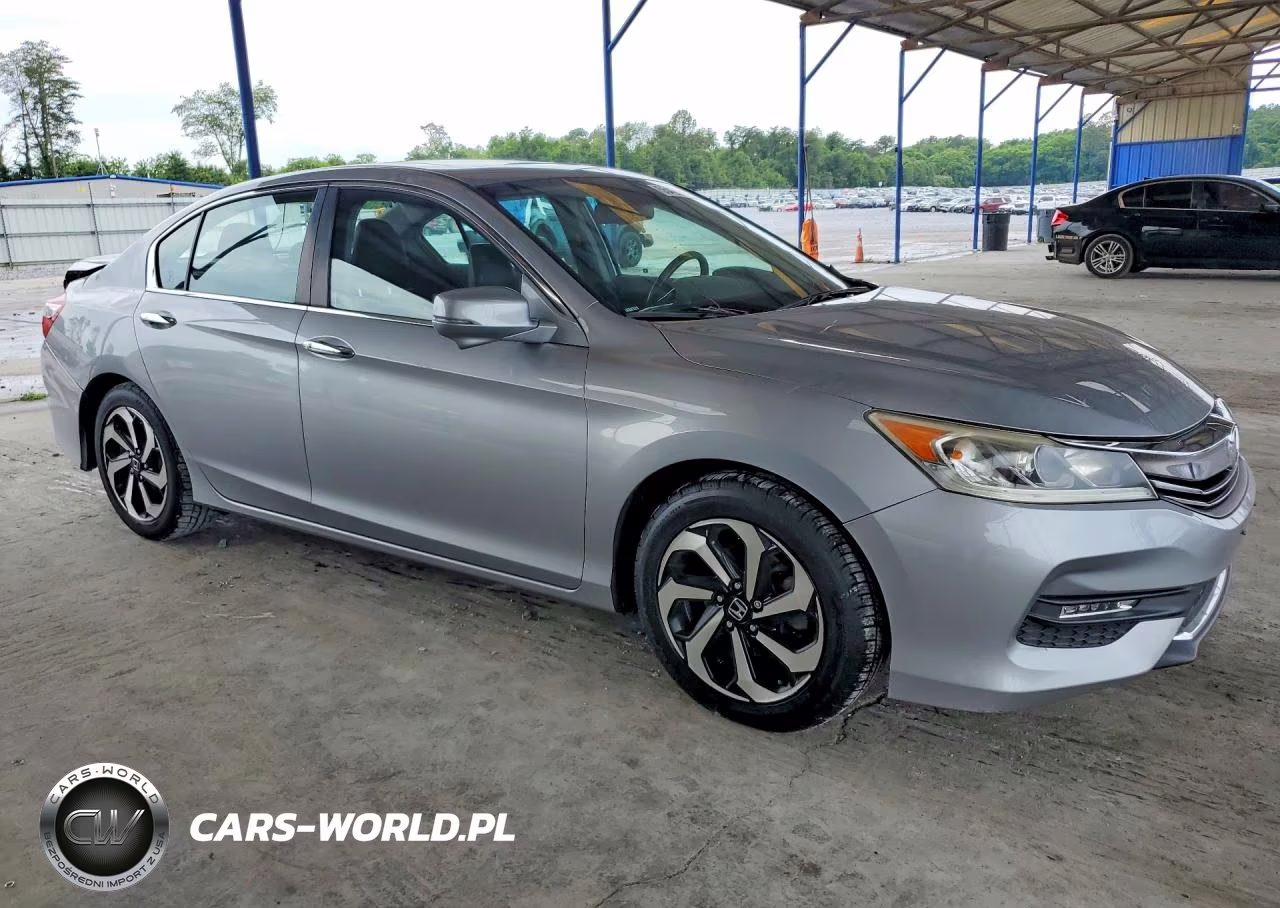 2017 Honda Accord Exl VIN:1HGCR2F96HA060800 - 4