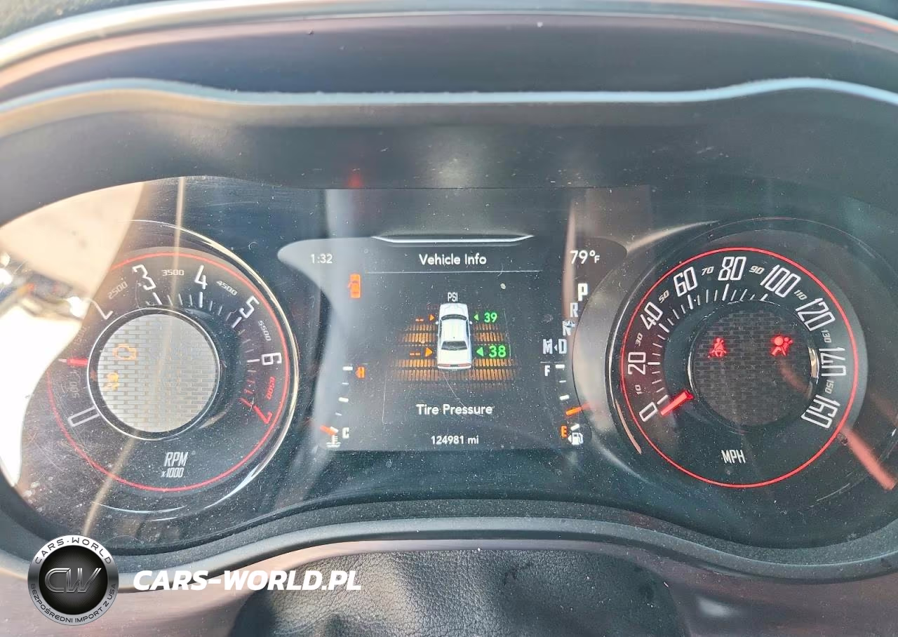 2018 Dodge Challenger Sxt VIN:2C3CDZAG3JH311134 - 9
