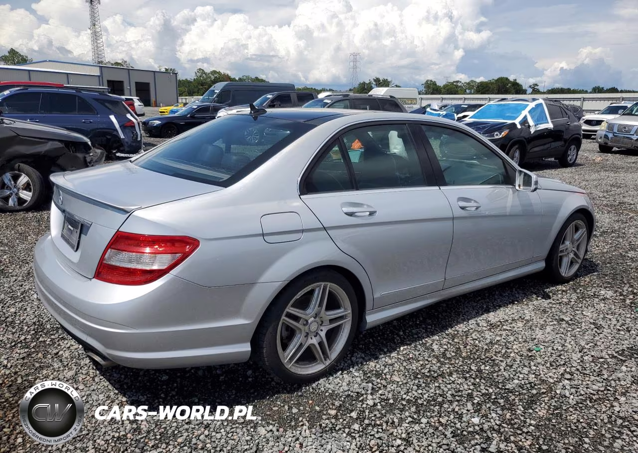 2010 Mercedes-Benz C 350 VIN:WDDGF5GB5AR090301 - 3