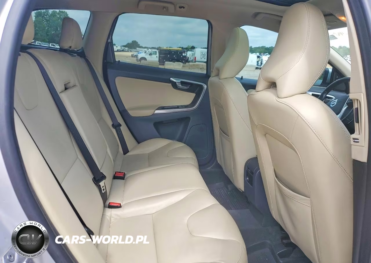 2016 Volvo Xc60 T5 Premier VIN:YV440MDK5G2850156 - 11