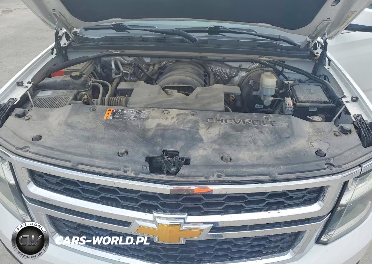 2018 Chevrolet Suburban 1 VIN:1GNSCHKC3JR182044 - 12
