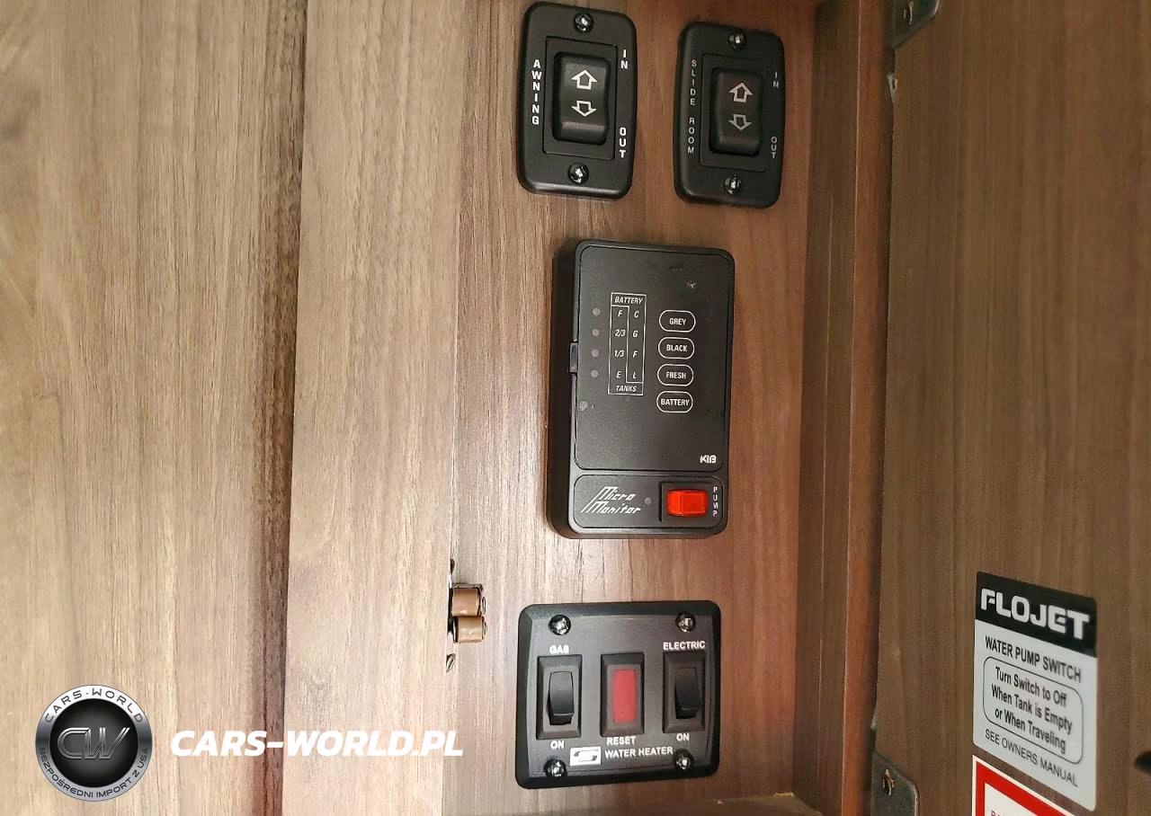 2018 Keystone Hideout Camper VIN:4YDT26R2XJN248207 - 8