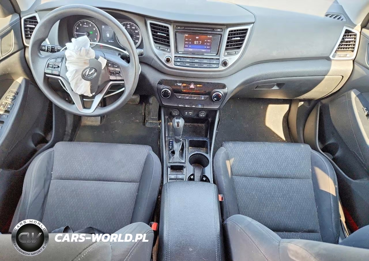 2017 Hyundai Tucson Se VIN:KM8J3CA40HU275494 - 8