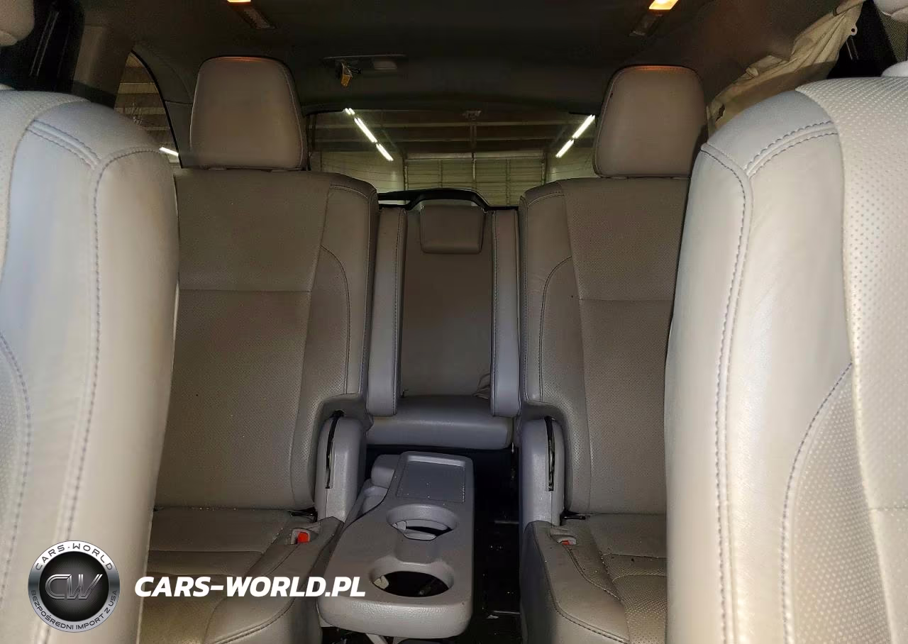 2019 Toyota Highlander Limited VIN:5TDDZRFH8KS960658 - 10