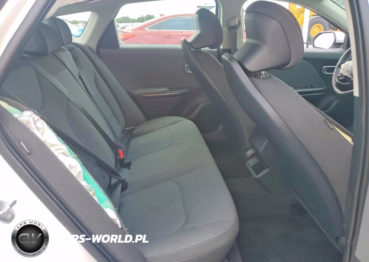 2025 Kia K4 Lxs VIN:3KPFT4DE2SE020758 - 10