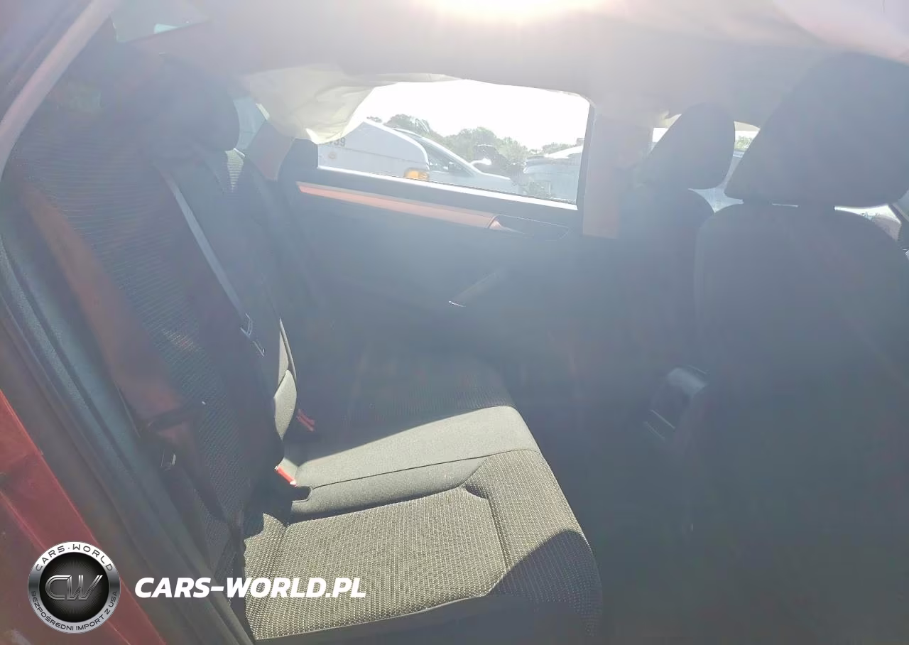 2018 Volkswagen Passat S VIN:1VWAA7A34JC041344 - 10