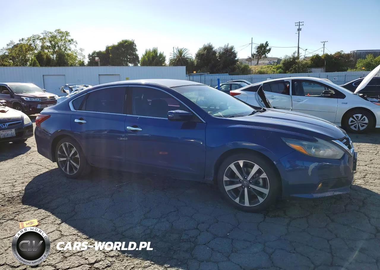 2017 Nissan Altima 2.5 Sr VIN:1N4AL3AP8HN305159 - 4