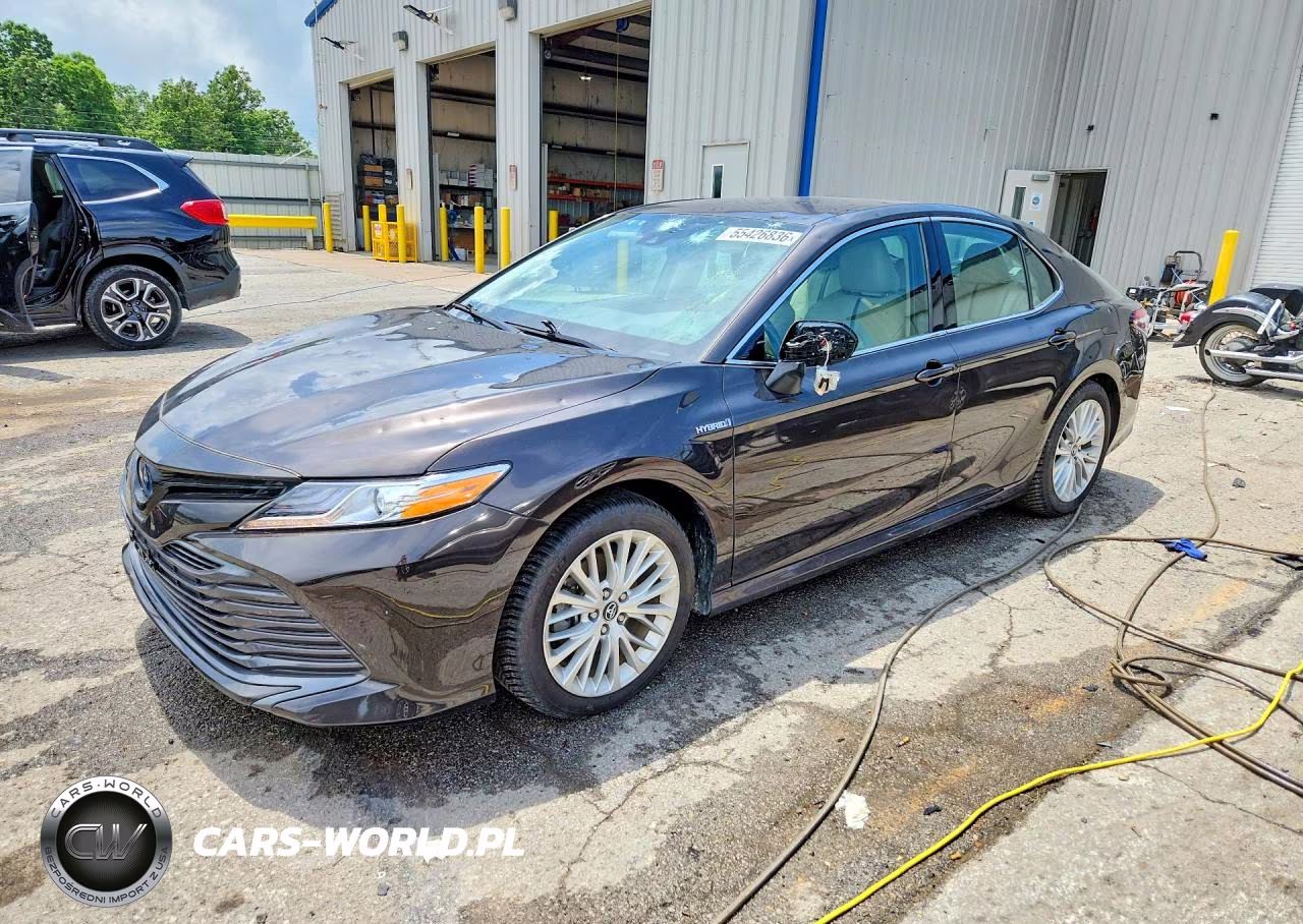 2019 Toyota Camry Hybrid Xle – zdjęcie 1 z 12