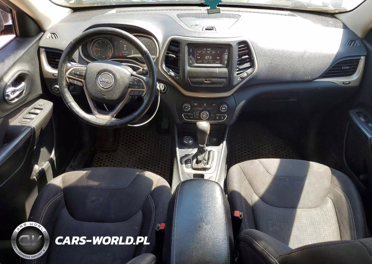 2015 Jeep Cherokee Latitude VIN:1C4PJMCB3FW751261 - 8
