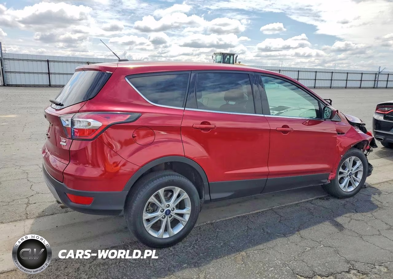 2017 Ford Escape Se VIN:1FMCU0GD8HUB02902 - 3