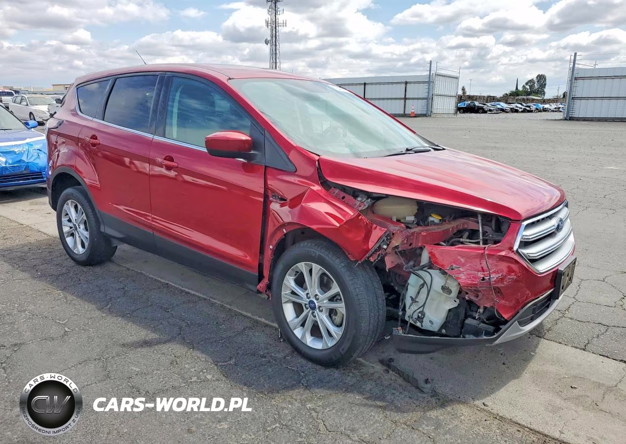 2017 Ford Escape Se VIN:1FMCU0GD8HUB02902 - 4