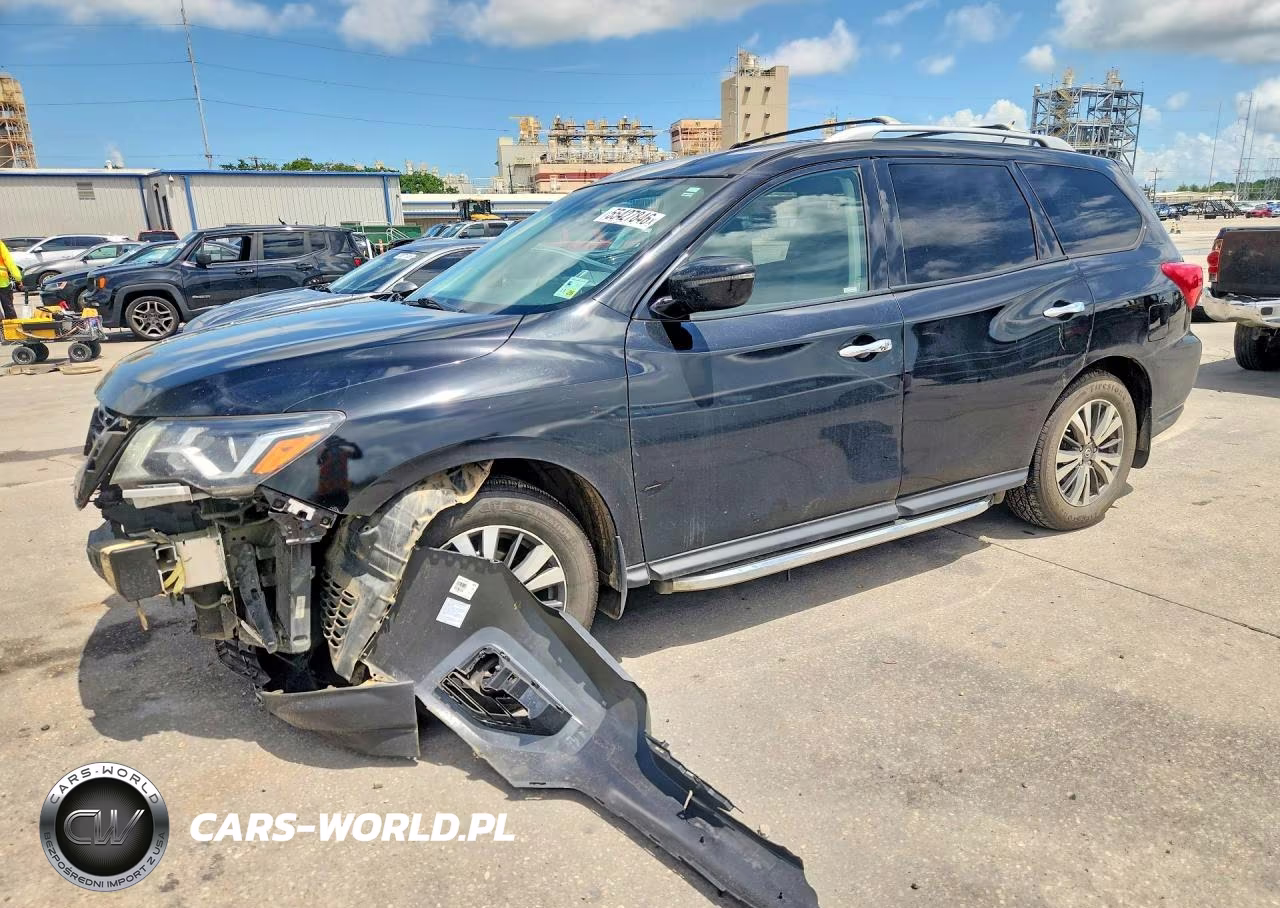 2018 Nissan Pathfinder Sv