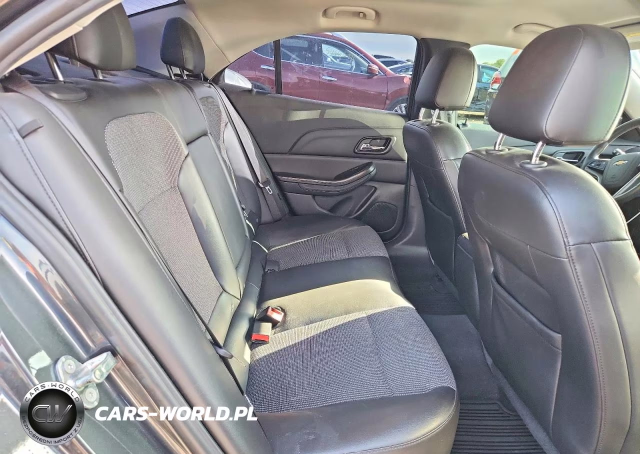 2016 Chevrolet Malibu Lt VIN:1G11C5SA0GU102666 - 10