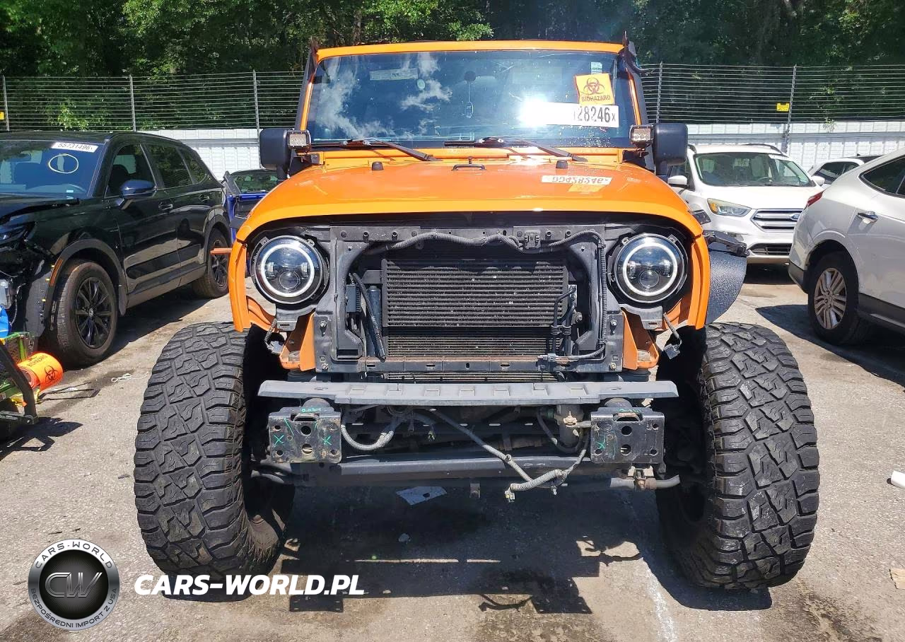 2012 Jeep Wrangler Unlimited Sport VIN:1C4BJWDG0CL269148 - 5