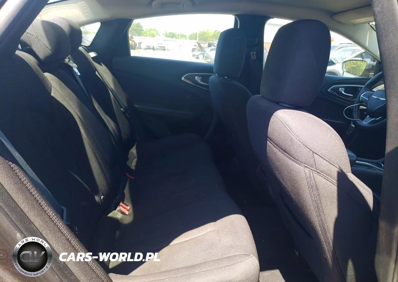 2015 Chrysler 200 Limited VIN:1C3CCCAB7FN570759 - 10