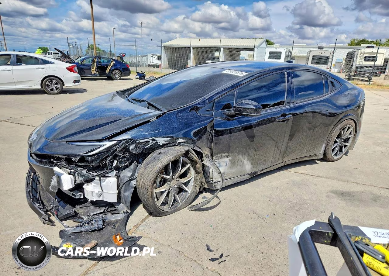 2024 Toyota Prius Xle – zdjęcie 1 z 12