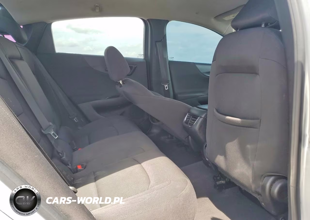 2017 Chevrolet Malibu Lt VIN:1G1ZE5ST0HF183897 - 10