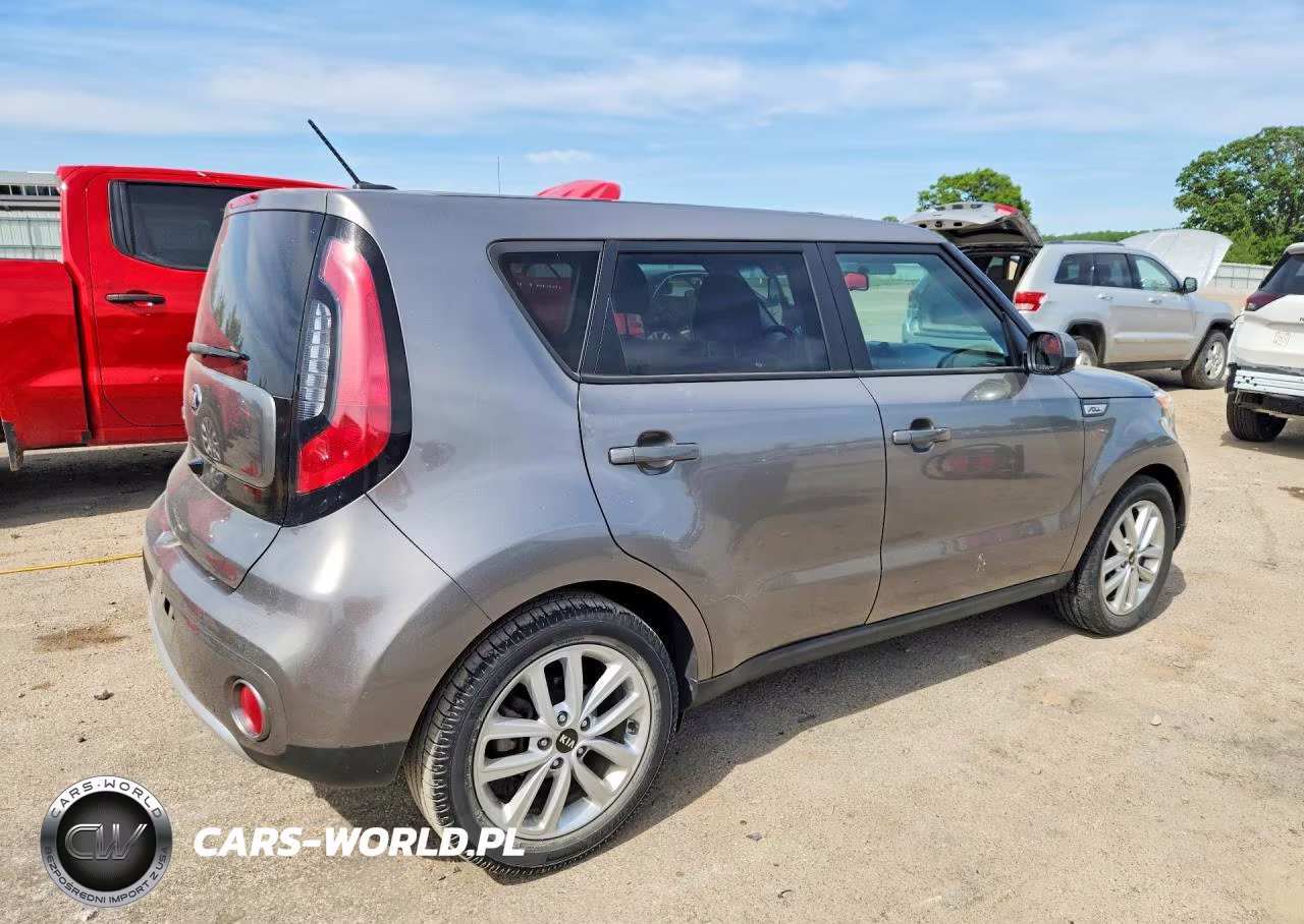 2017 Kia Soul + VIN:KNDJP3A51H7422308 - 3