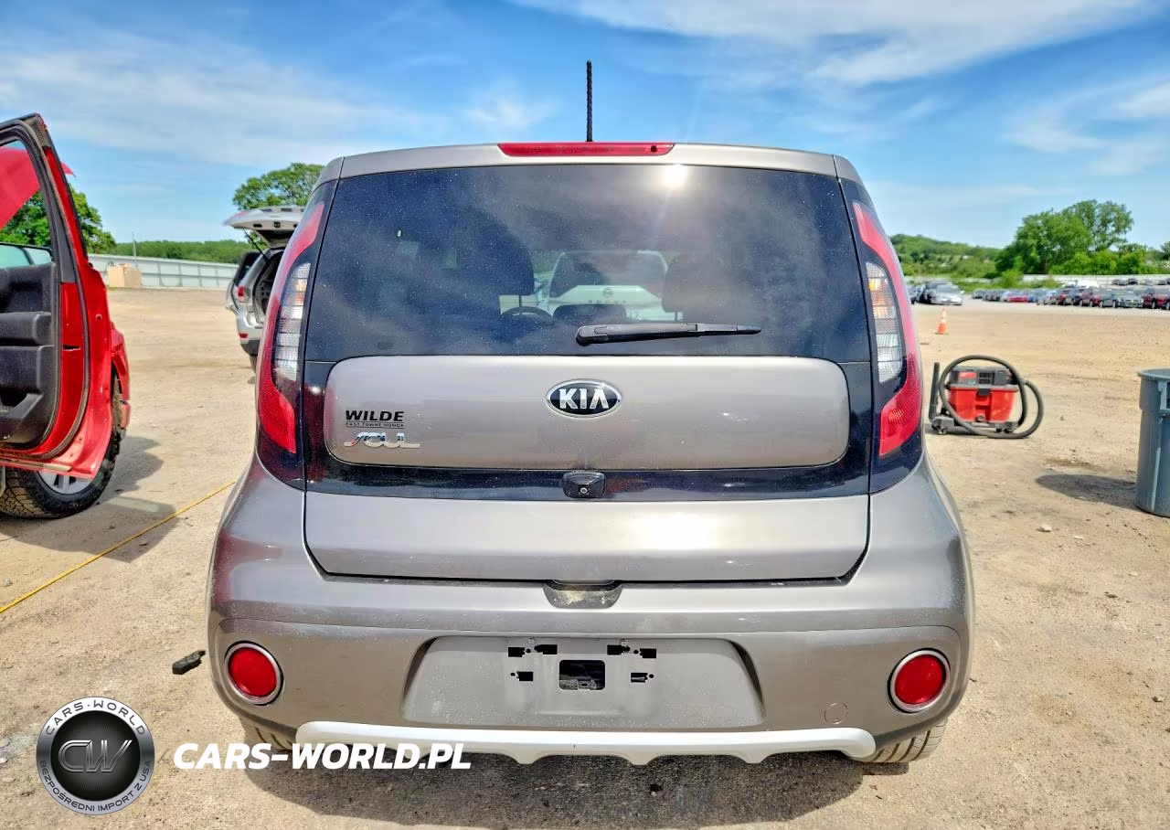 2017 Kia Soul + VIN:KNDJP3A51H7422308 - 6