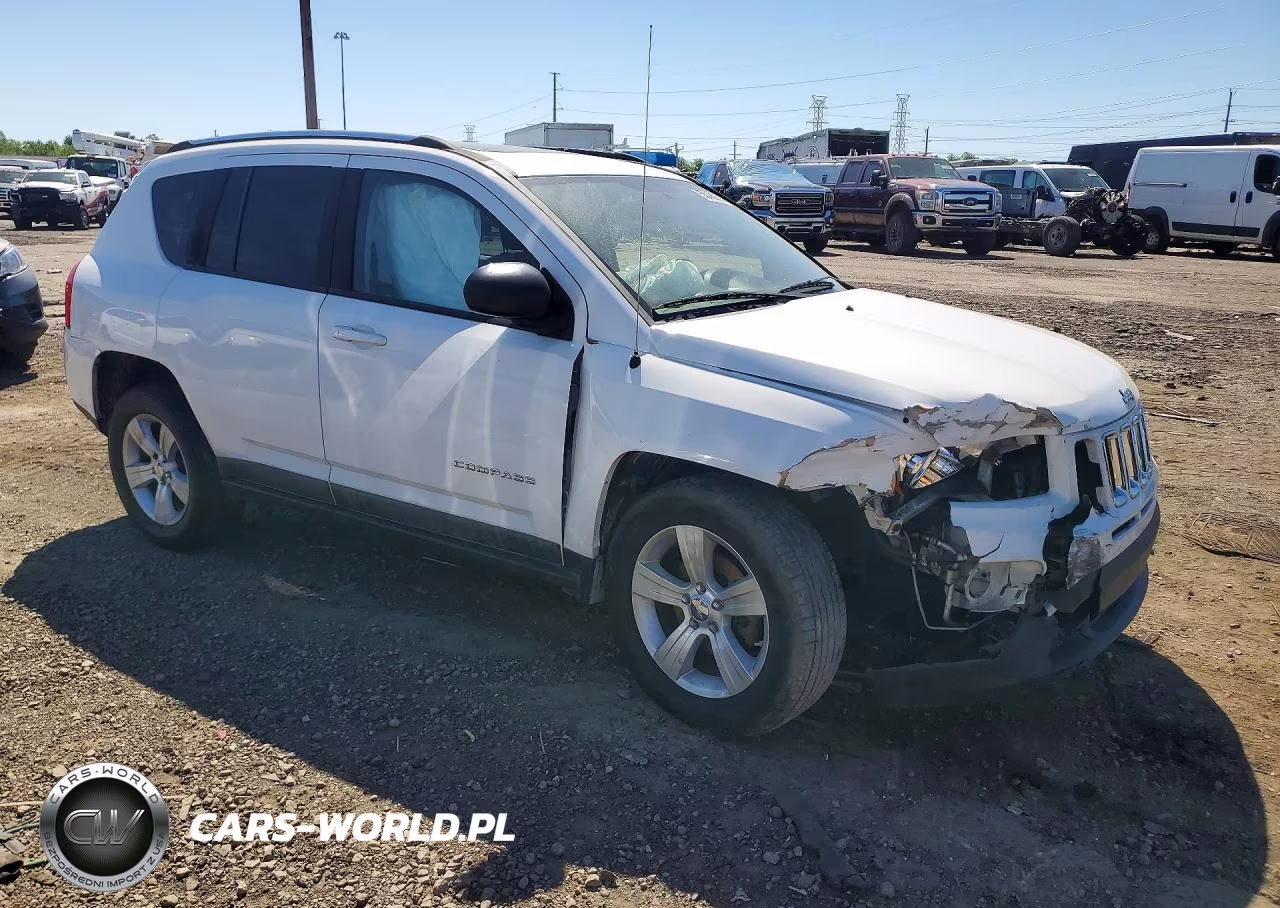 2011 Jeep Compass Sport VIN:1J4NF1FB5BD135970 - 4