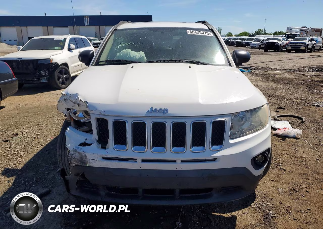 2011 Jeep Compass Sport VIN:1J4NF1FB5BD135970 - 5