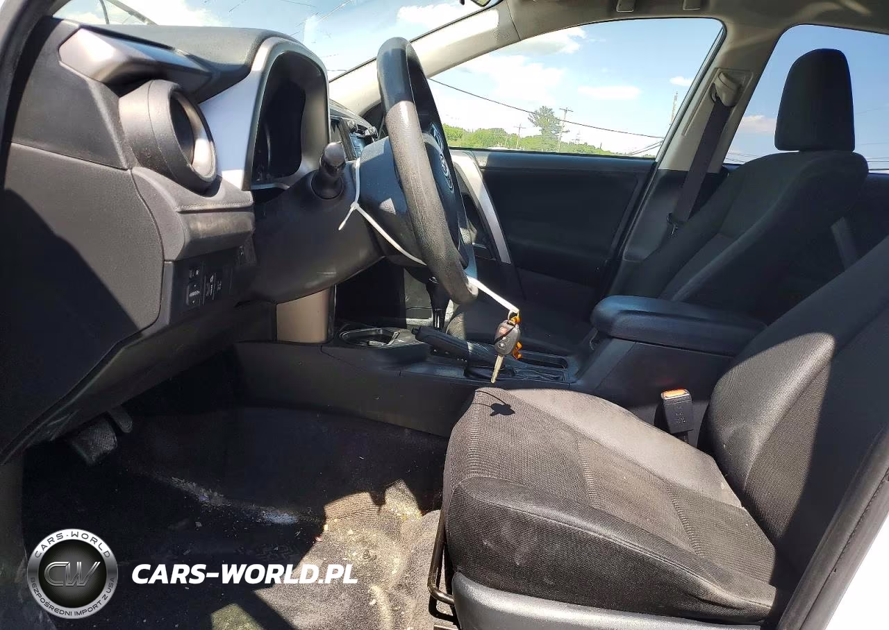 2017 Toyota Rav4 Le VIN:JTMBFREV8HJ106329 - 7
