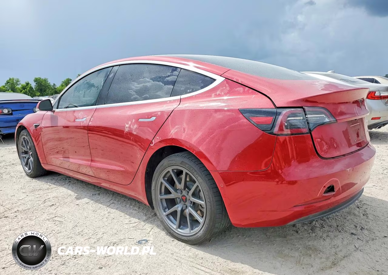 2018 Tesla Model 3 VIN:5YJ3E1EB3JF064177 - 2