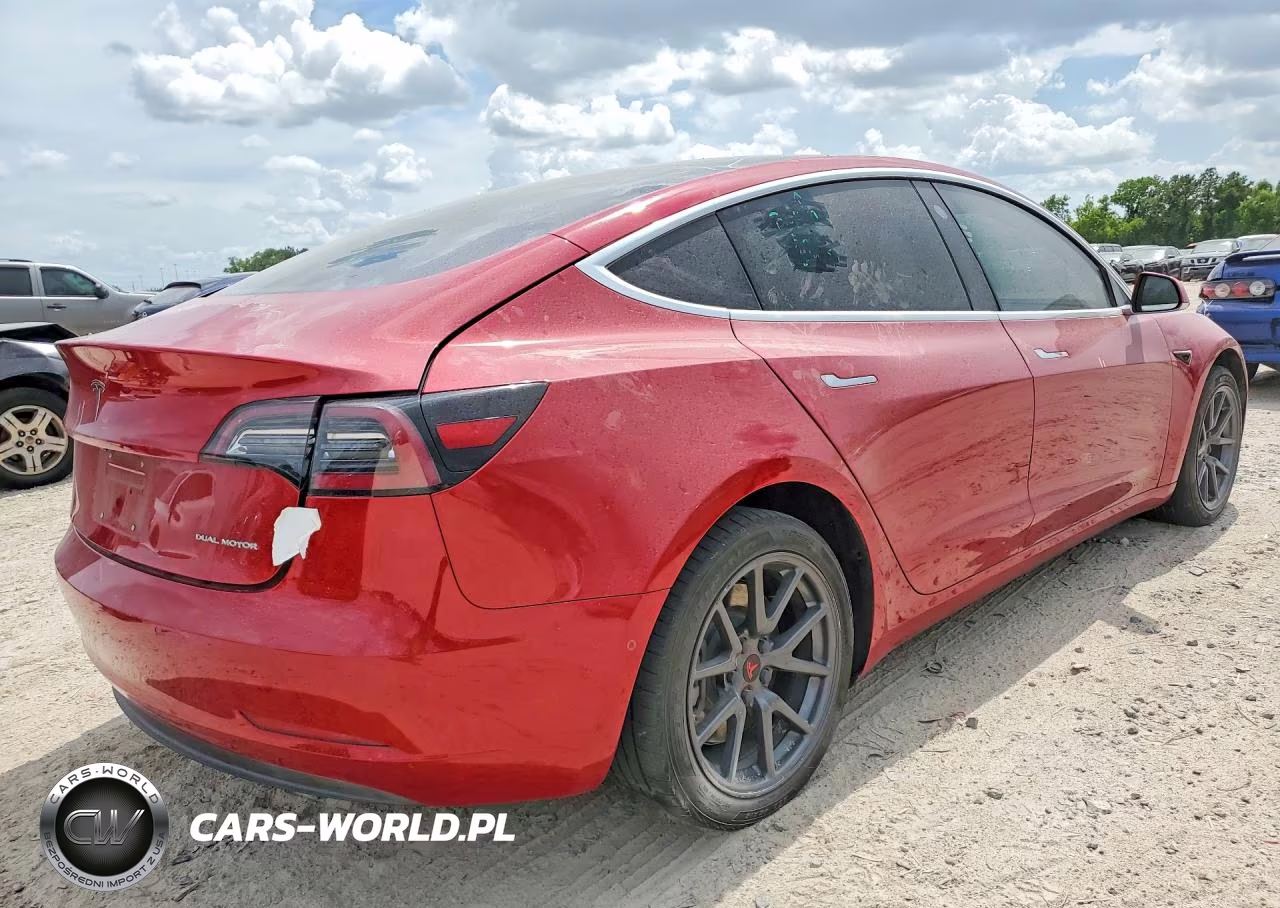 2018 Tesla Model 3 VIN:5YJ3E1EB3JF064177 - 3