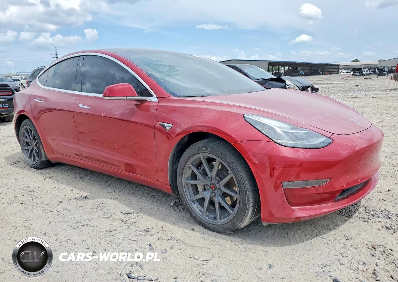 2018 Tesla Model 3 VIN:5YJ3E1EB3JF064177 - 4
