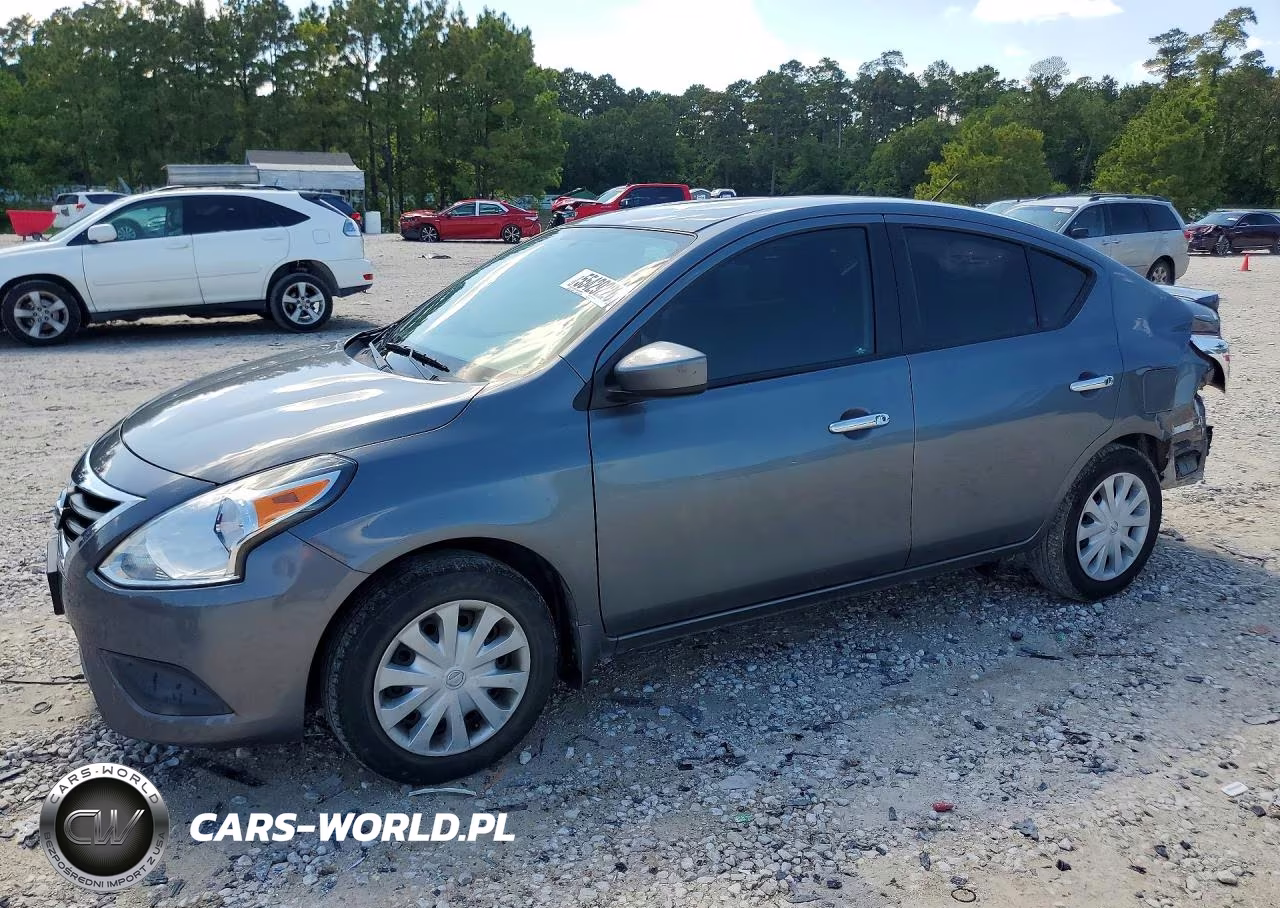 2019 Nissan Versa Sv
