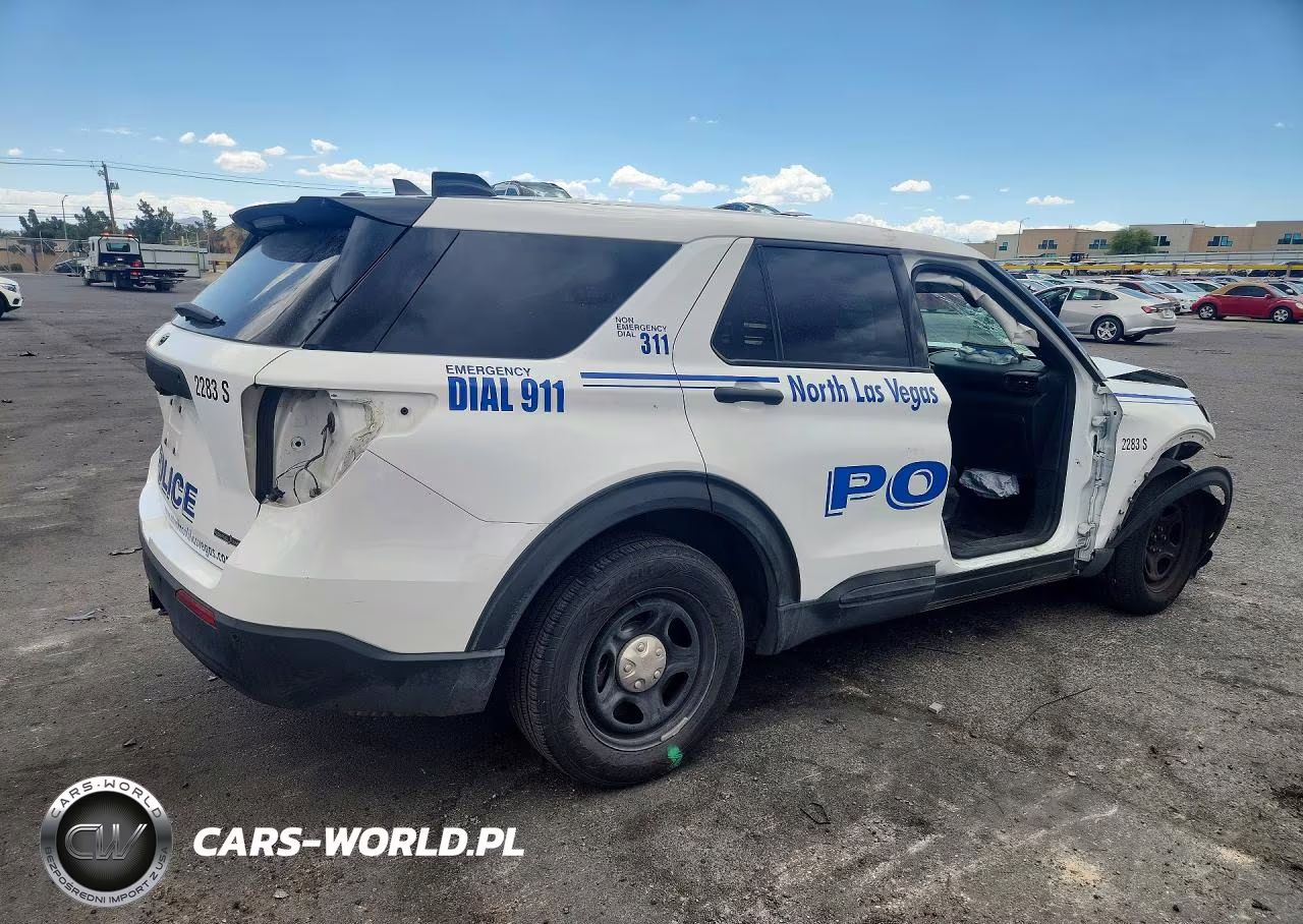 2022 Ford Explorer Police Interceptor VIN:1FM5K8AB3NGA29114 - 3