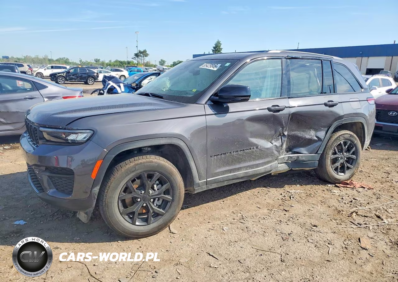 2025 Jeep Grand Cherokee Laredo – zdjęcie 1 z 13