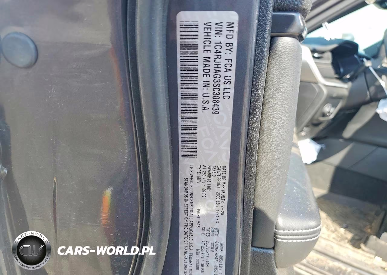 2025 Jeep Grand Cherokee Laredo VIN:1C4RJHAG3SC308439 - 13