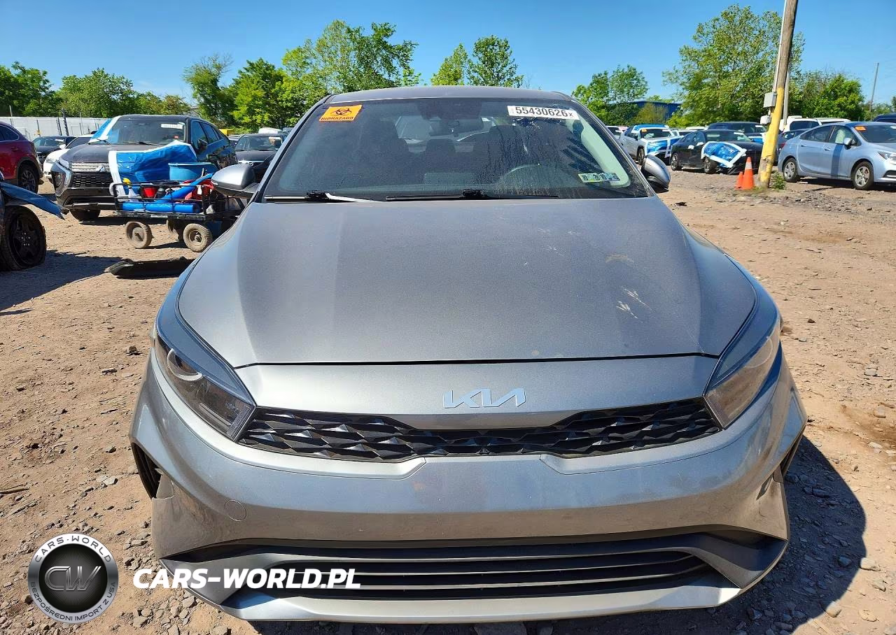 2023 Kia Forte Lxs VIN:3KPF24AD4PE558688 - 5