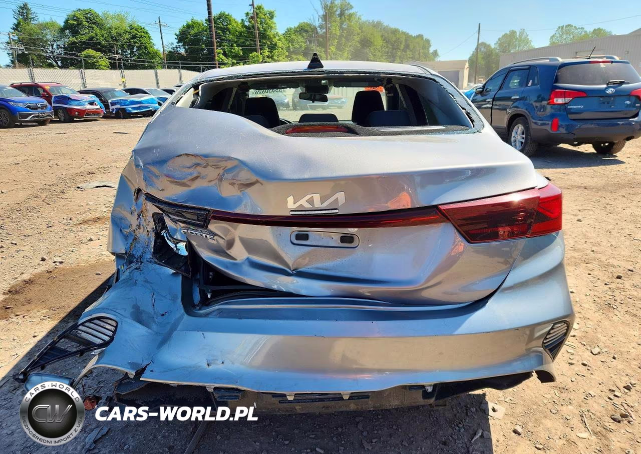 2023 Kia Forte Lxs VIN:3KPF24AD4PE558688 - 6
