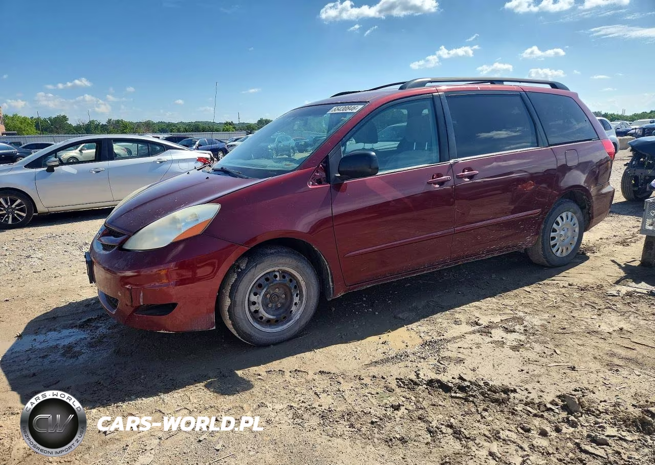 2009 Toyota Sienna Le 8-Passenger
