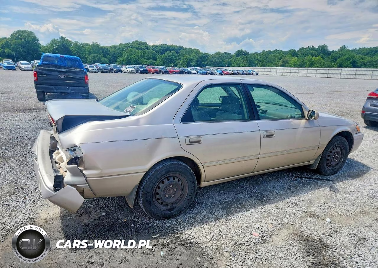 1999 Toyota Camry VIN:4T1BG22K7XU895824 - 3
