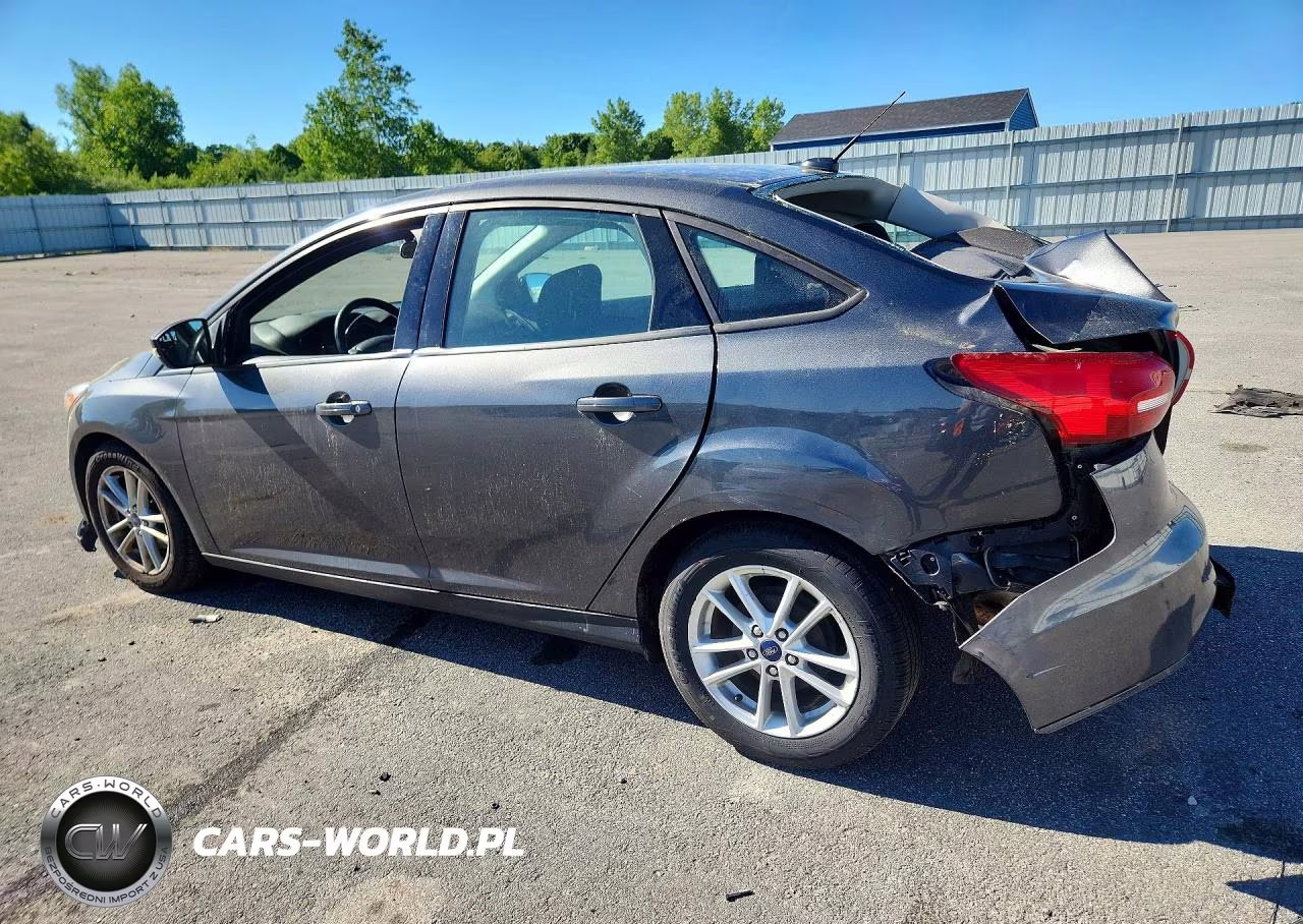 2017 Ford Focus Se VIN:1FADP3F27HL227032 - 2