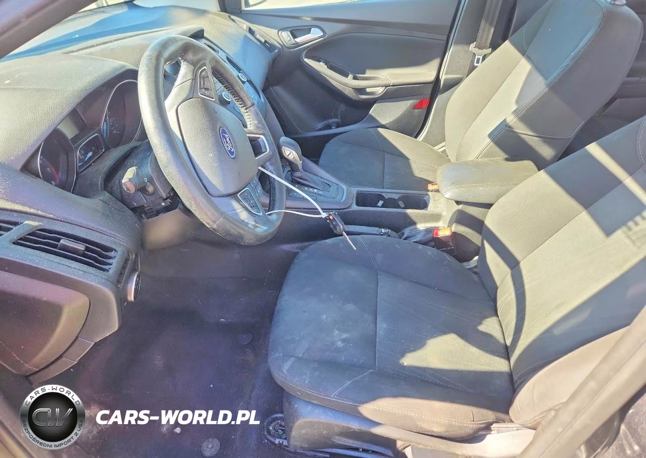 2017 Ford Focus Se VIN:1FADP3F27HL227032 - 7
