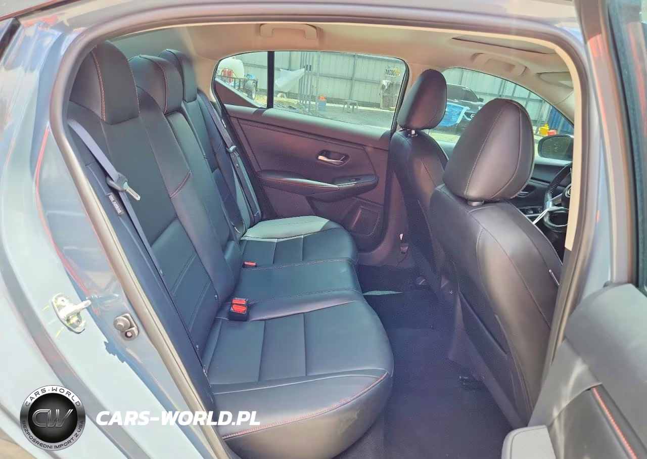 2025 Nissan Sentra Sr VIN:3N1AB8DV7SY345587 - 10