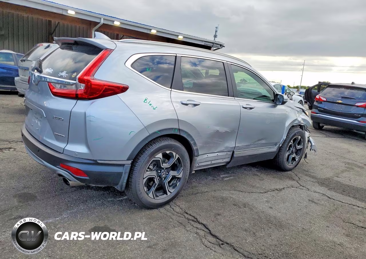 2018 Honda Cr-V Touring VIN:7FARW2H91JE099181 - 3
