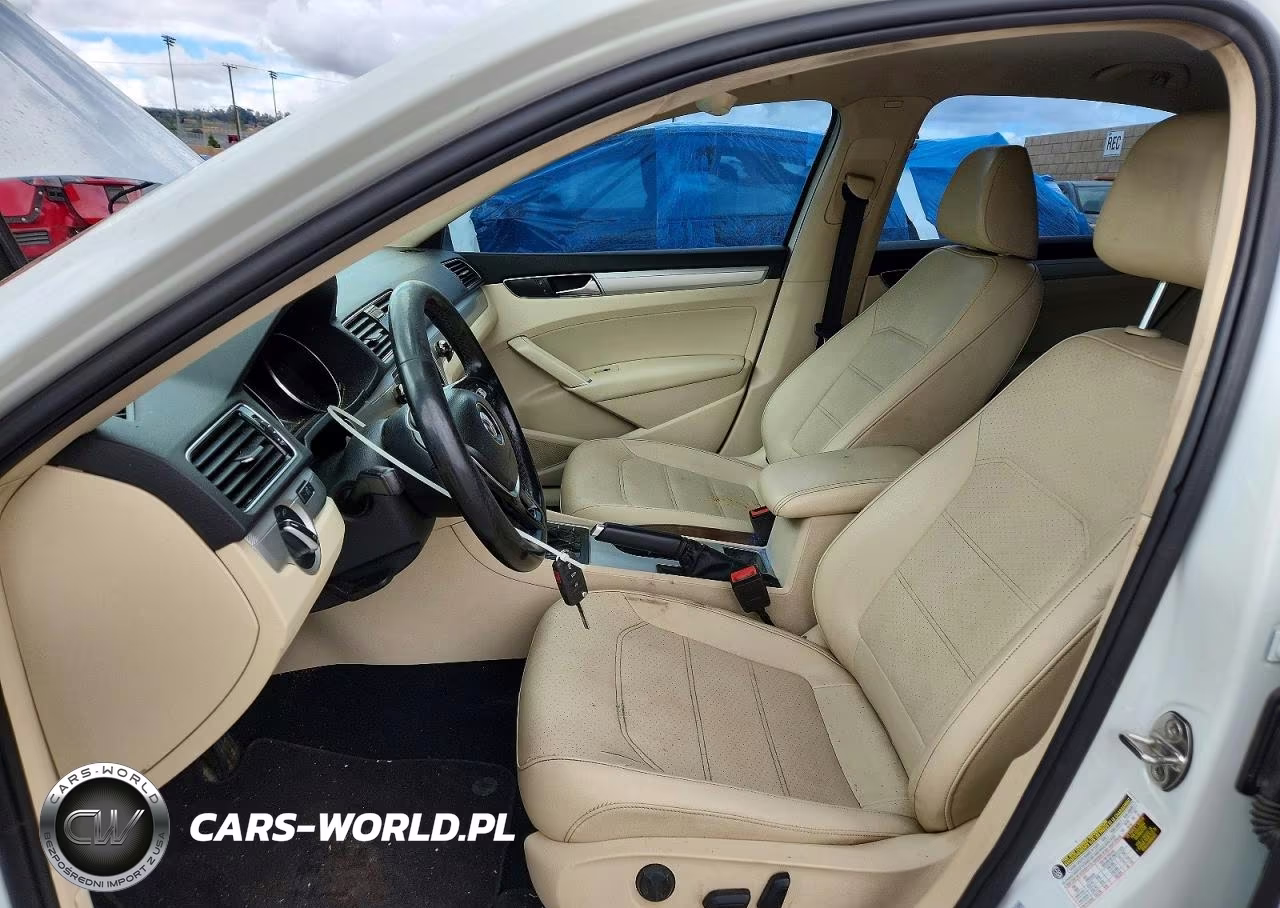 2019 Volkswagen Passat Wolfsburg VIN:1VWLA7A37KC003388 - 7