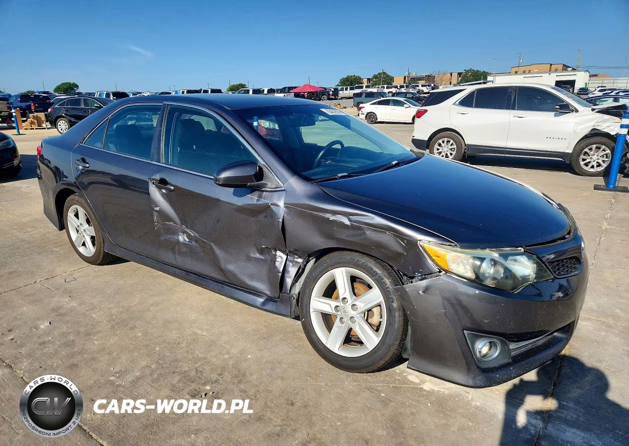2013 Toyota Camry Se VIN:4T1BF1FK0DU253268 - 4