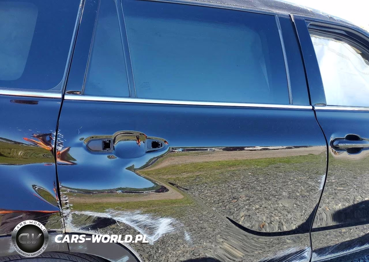 2021 Toyota Highlander Hybrid Platinum VIN:5TDEBRCH3MS017397 - 11