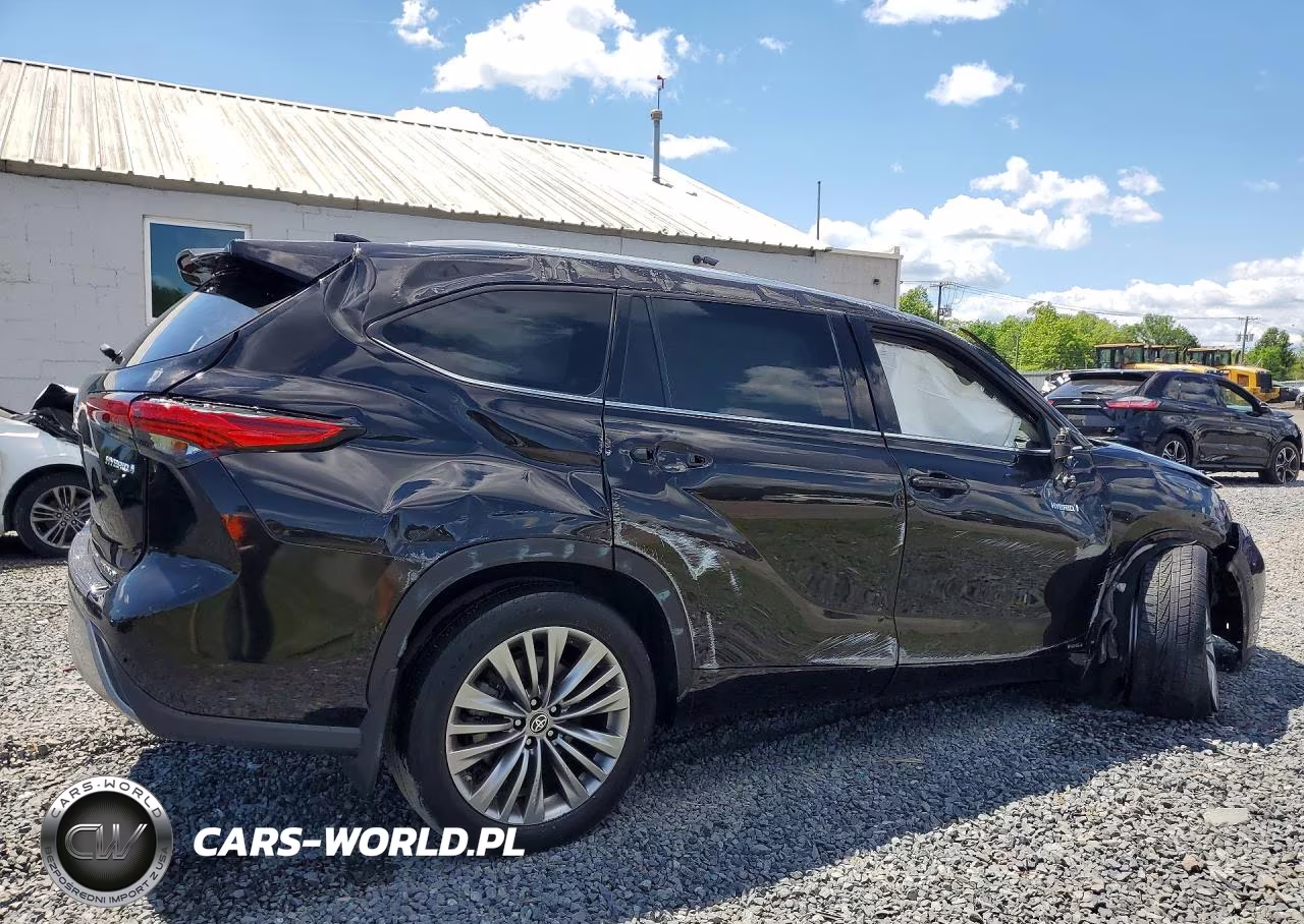 2021 Toyota Highlander Hybrid Platinum VIN:5TDEBRCH3MS017397 - 3