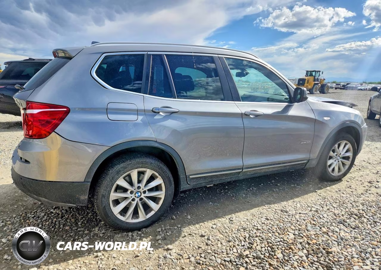 2013 BMW X3 xDrive28I VIN:5UXWX9C54DLK59983 - 3