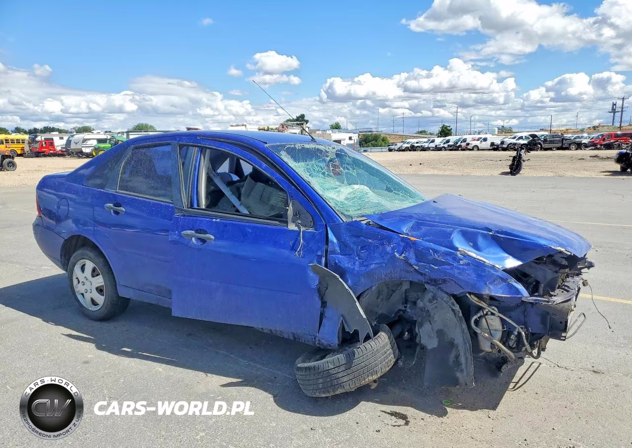 2005 Ford Focus Zx4 VIN:1FAFP34N05W279957 - 4