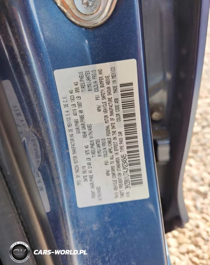 2018 Mazda 3 Sport VIN:3MZBN1U74JM234645 - 13