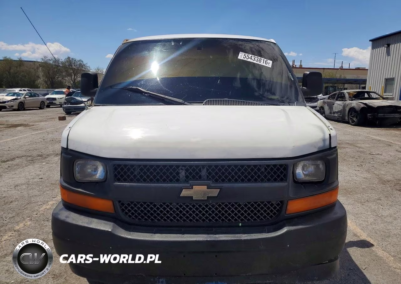 2017 Chevrolet Express G2500 VIN:1GCWGBFF2H1126511 - 5
